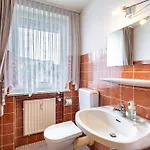 Bruene Apartment *